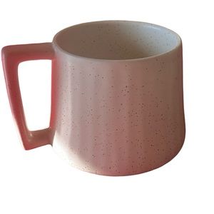 Harper Mug gently used. Excellent Condition.